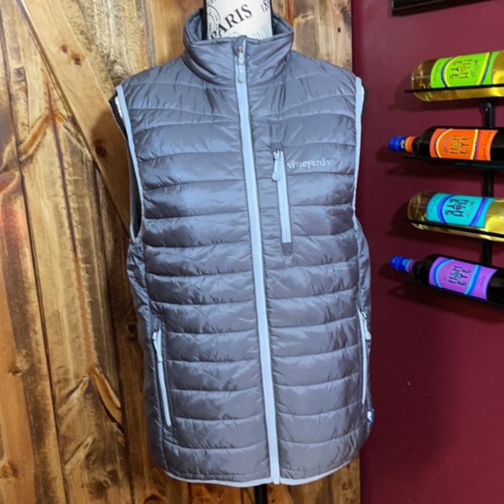 GRAY  VINEYARD VINES PUFFER VEST - Picture 4 of 13
